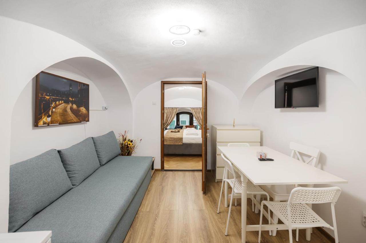 Downtown Cio Apartment Nagyszeben Kültér fotó